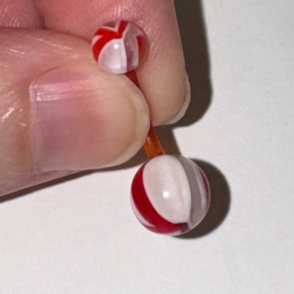 14 Gauge Red and white Abstract Belly Ring - Picture 7 of 11
